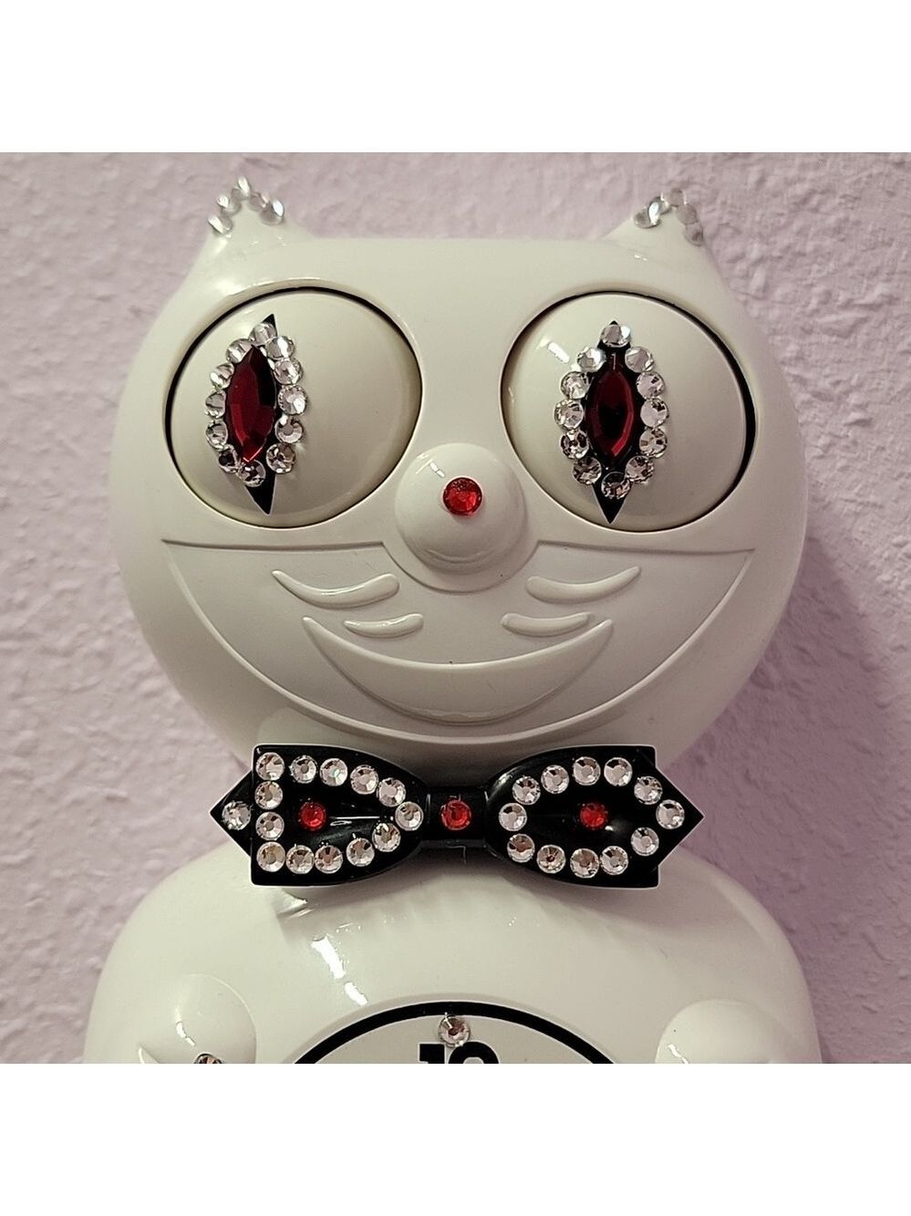 Jeweled White Kit-Cat Klock clock with black bow tie and tail - Picture 1 of 5